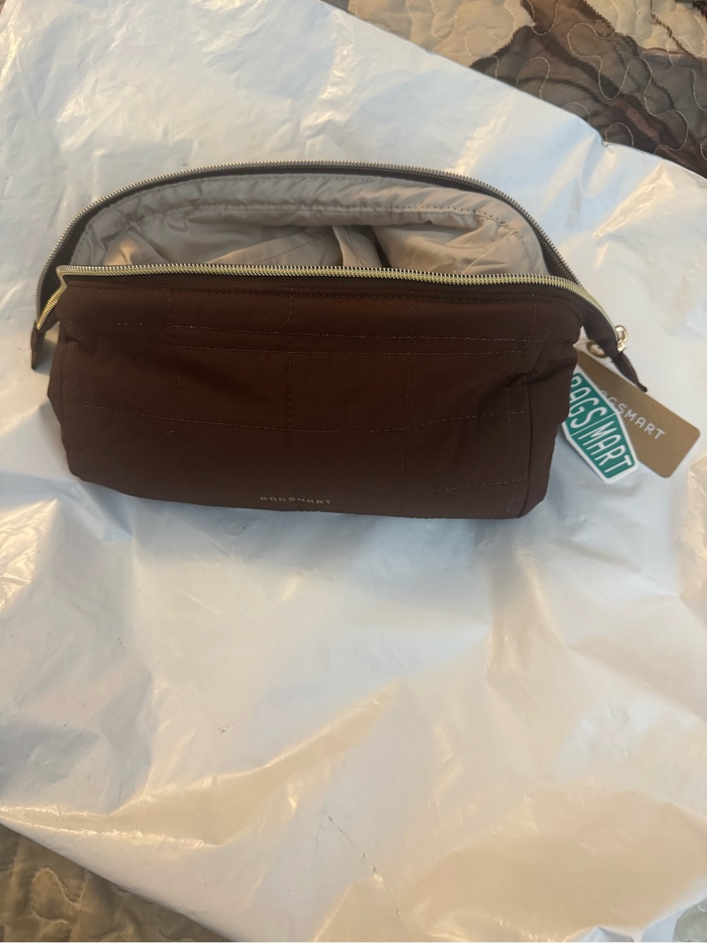 Baggallini Brown Men's Toiletry Kit